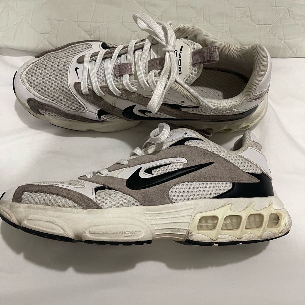 Nike Zoom Air Sneakers in Cream and Black
